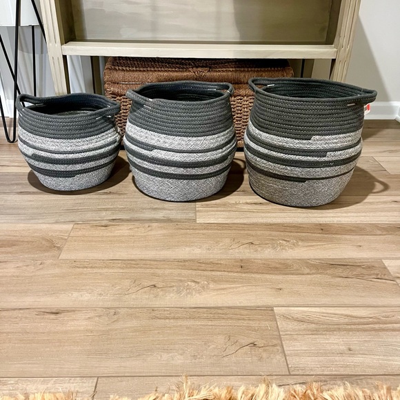 ❌SOLD❌ New Set of 3 Rope Baskets w/ Handles - Picture 1 of 3